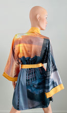 Load image into Gallery viewer, WAIKIKI, HONOLULU,  HAWAII SUNSET KIMONO