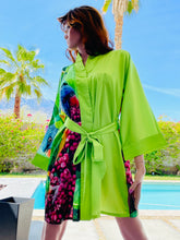 Load image into Gallery viewer, SYDNEY, NSW, AUSTRALIA - LORIKEET KIMONO