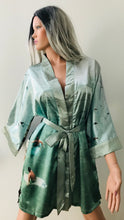 Load image into Gallery viewer, SAN CLEMENTE, ORANGE COUNTY, CALIFORNIA KIMONO