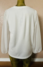 Load image into Gallery viewer, Love + Lace NWT Chic PARIS Themed KNIT Blouse NWT Size XL