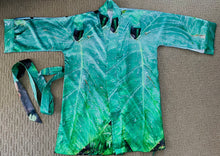 Load image into Gallery viewer, WAIKIKI PALMS AND BEACH HAWAII KIMONO