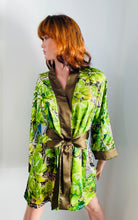 Load image into Gallery viewer, NUUANU PALI LOOKOUT, OAHU, HAWAII KIMONO