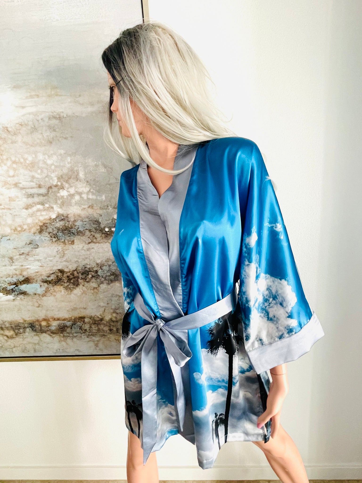 PALM SPRINGS KIMONO Holiday on a Hanger PALM SPRINGS KIMONO Holiday on a Hanger